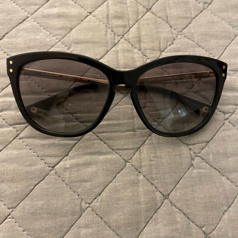 COACH SUNGLASSES PREOWNED